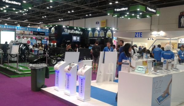 blackberry samsung zte Gitex shoppers 2014