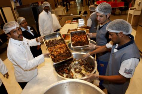 Ro’yati Family Society provides leftover food to thousands of needy residents in Dubai