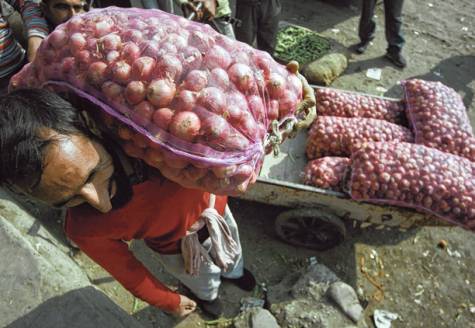 Onion prices hit record high in UAE