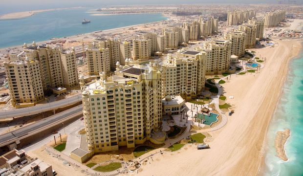 Residents evacuate Palm Jumeirah as apartments get flooded