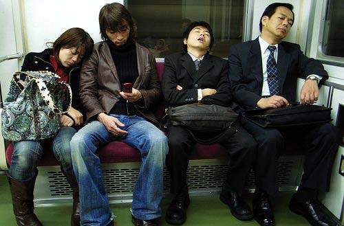 Dhs 300 fine for falling asleep in Dubai Metro